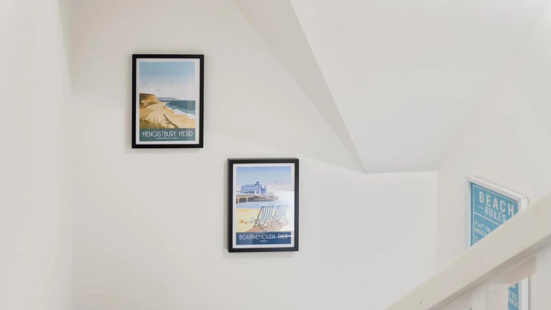 Large, Newly Renovated, Three Bedroom Town Centre Split Level Apartment With Free Parking, Sleeps Seven - Walking Distance To Beach Борнмут 0*,